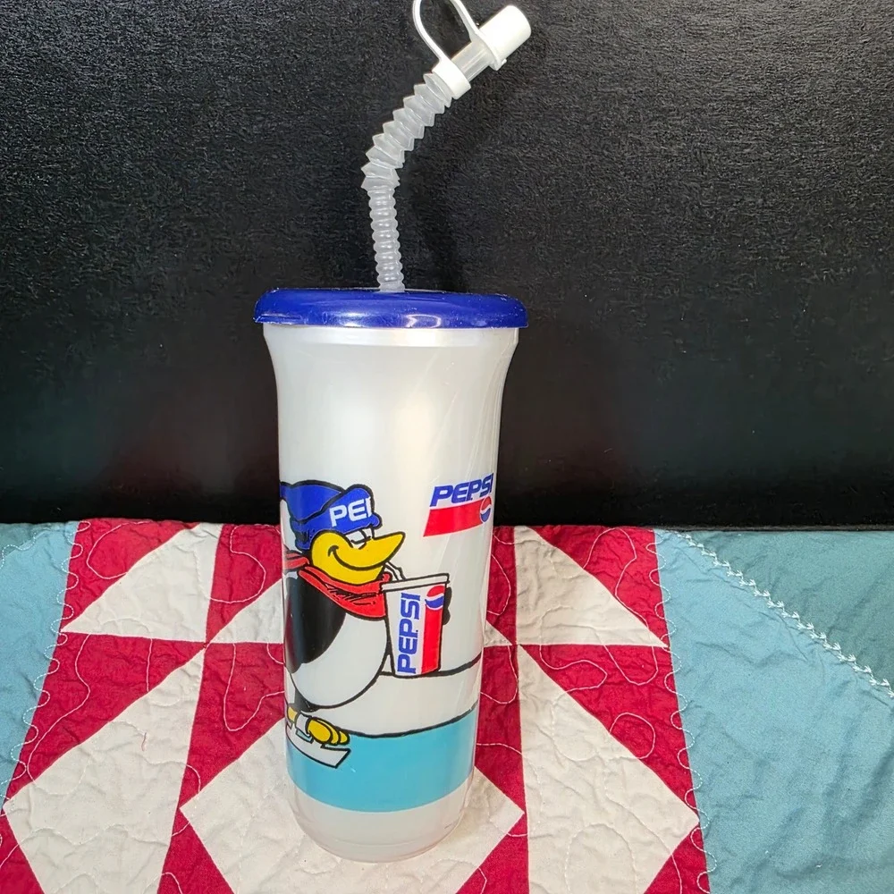 Pepsi Plastic Tumbler‎ 32oz White Vintage 90s Penguin Skating Sport Quart Straw